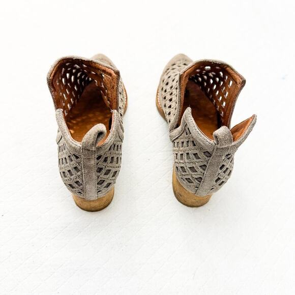 Jeffrey Campbell Beige Gray Taggart Open Weave Ankle Booties Size 6 - Picture 2 of 6